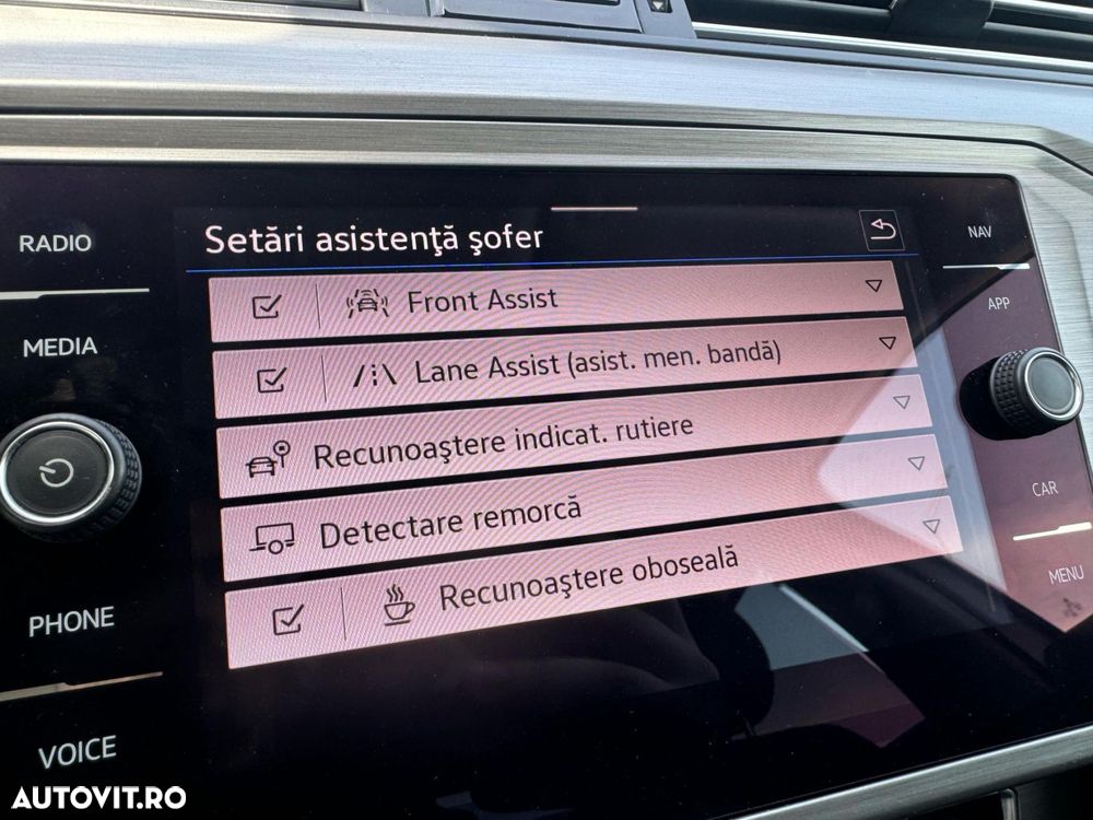 Volkswagen Passat 2.0 TDI DSG Advance - 20