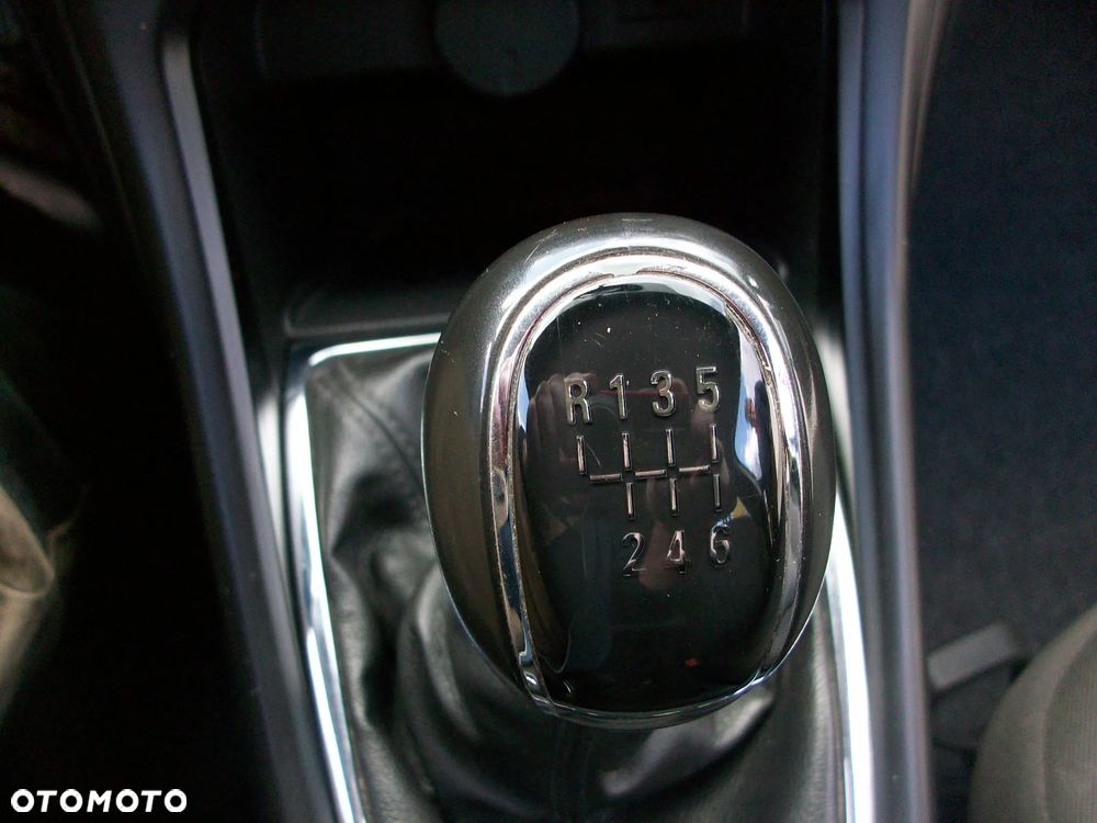 Opel Astra 1.4 Turbo Innovation - 22