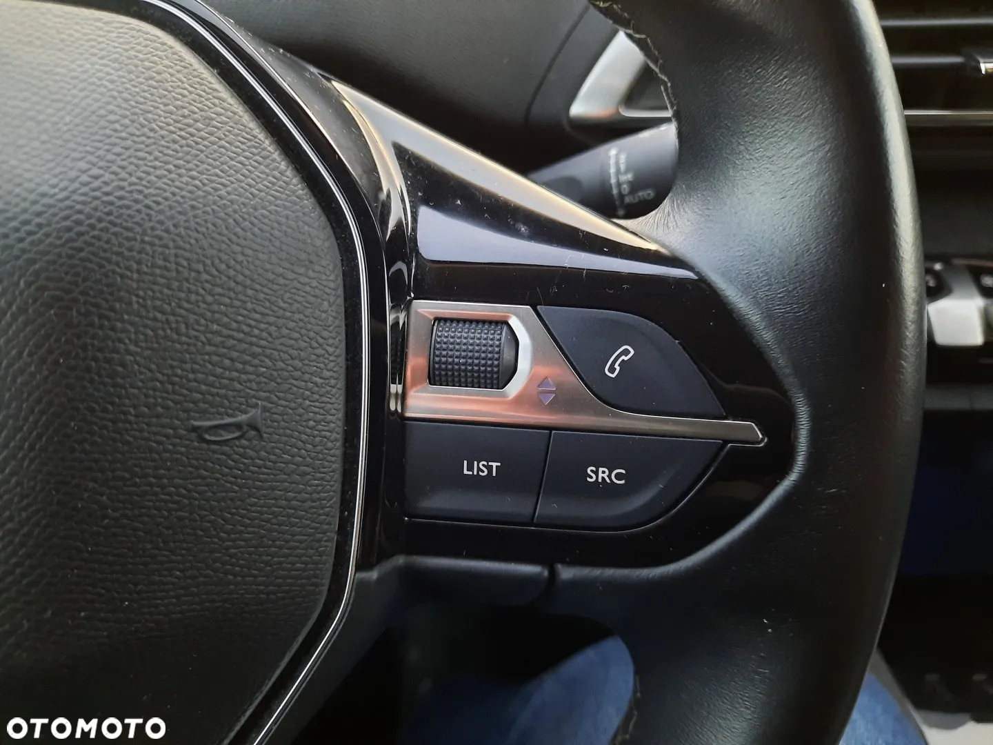 Peugeot 3008 1.5 BlueHDi Active S&S - 26