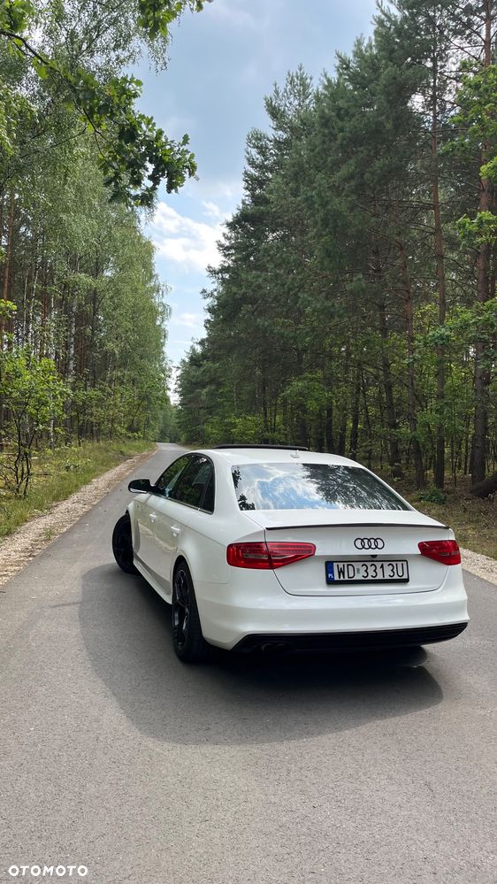 Audi A4 Limousine - 3