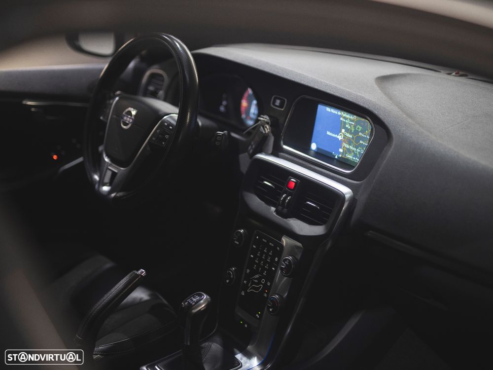 Volvo V40 D2 RDesign - 15