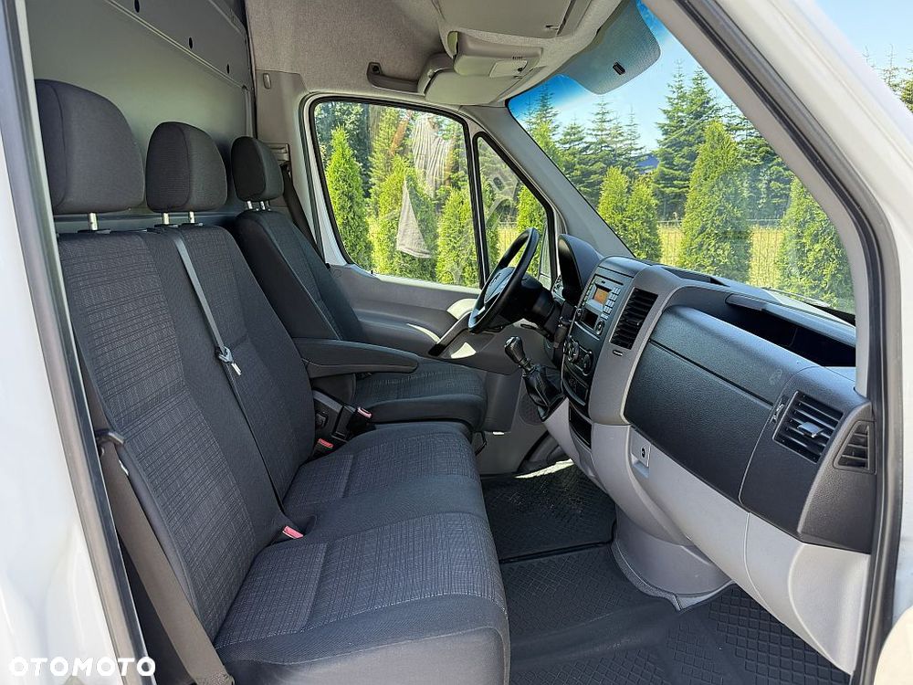 Mercedes-Benz Sprinter - 8
