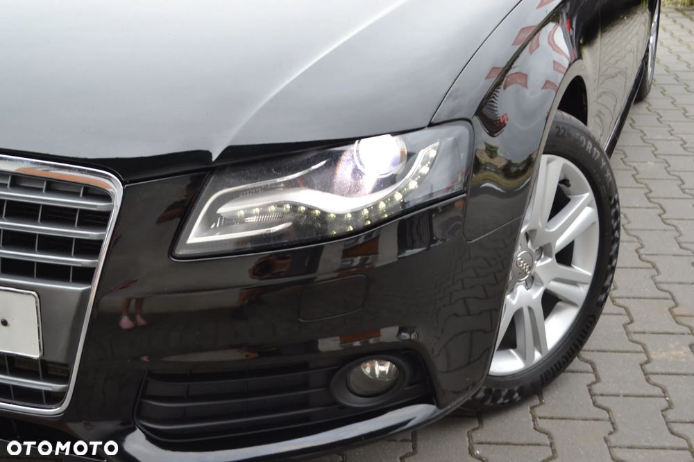 Audi A4 Avant - 11