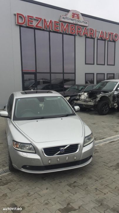 Dezmembram Volvo S40, 1.8 benzina an fabr 2008 - 2
