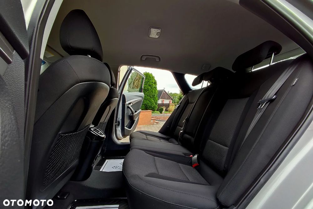 Hyundai i40 Kombi 1.6 Trend - 21
