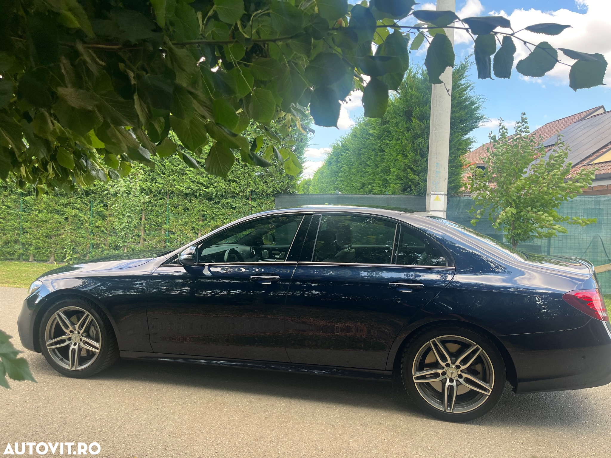 Mercedes-Benz E 43 AMG 4Matic 9G-TRONIC - 12