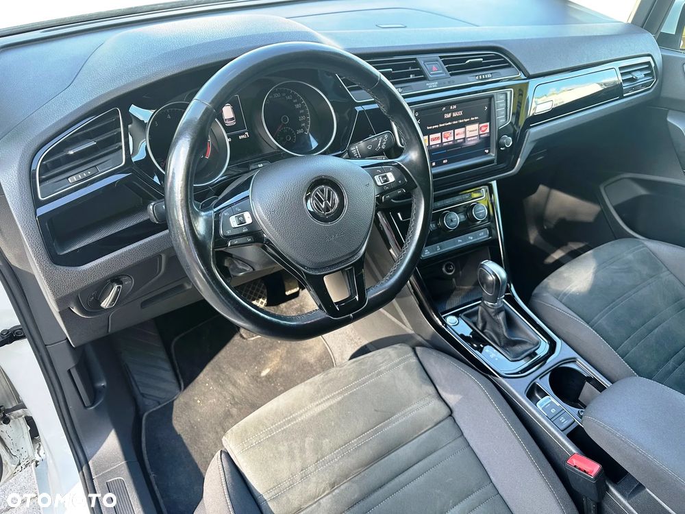 Volkswagen Touran 1.8 TSI BMT Highline DSG - 8