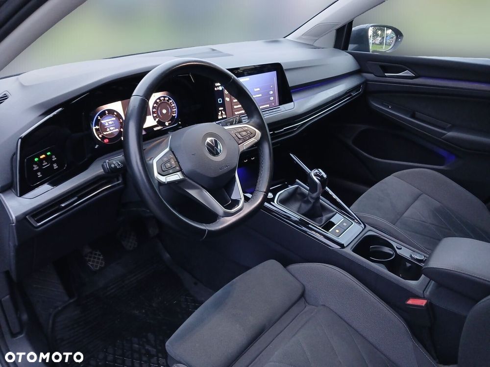 Volkswagen Golf Variant - 11