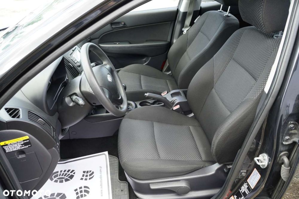 Hyundai i30 1.4 Blue Classic - 9