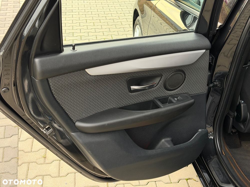 BMW Seria 2 218d Active Tourer - 31