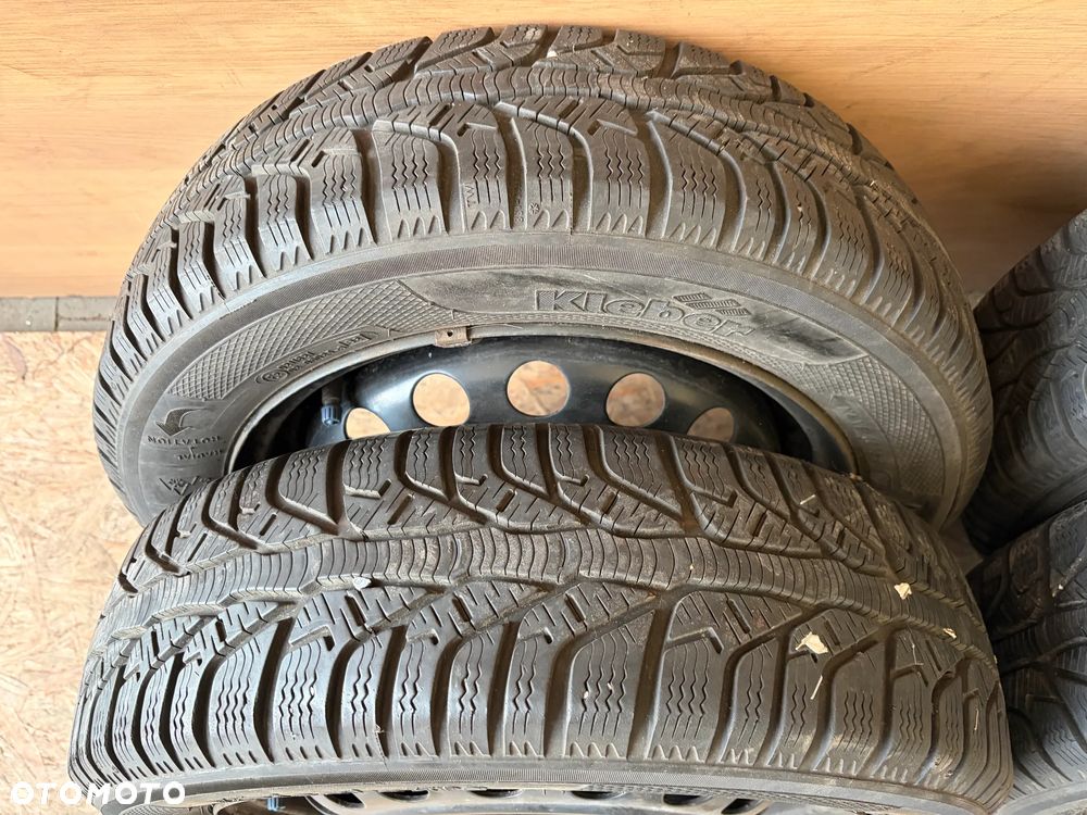 2szt Felgi koła stalowe opony zimowe 4x100 4,5Jx14 ET39 155/65R14 - 16