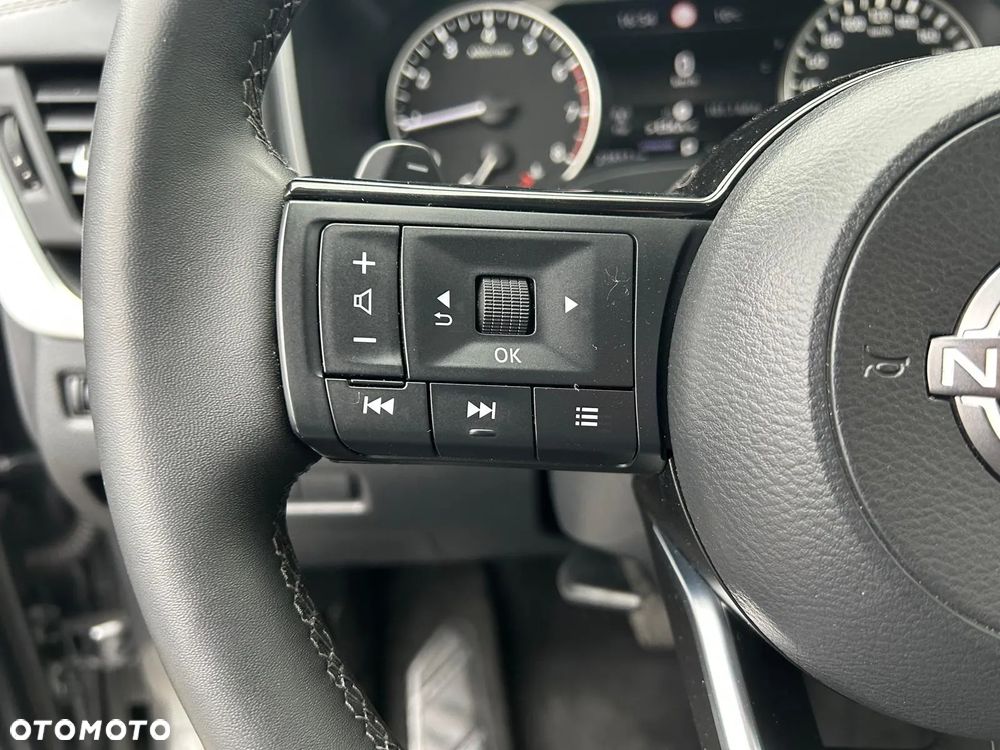 Nissan Qashqai 1.3 DIG-T mHEV N-Connecta Xtronic - 16