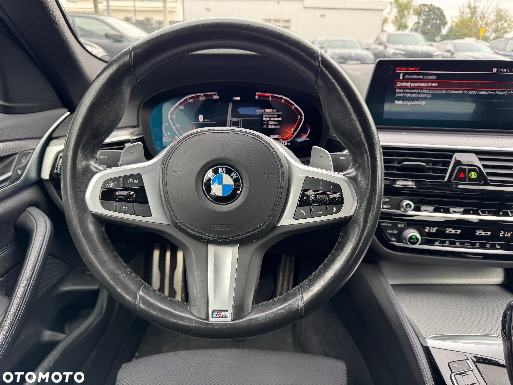BMW Seria 5 520d xDrive M Sport sport - 32