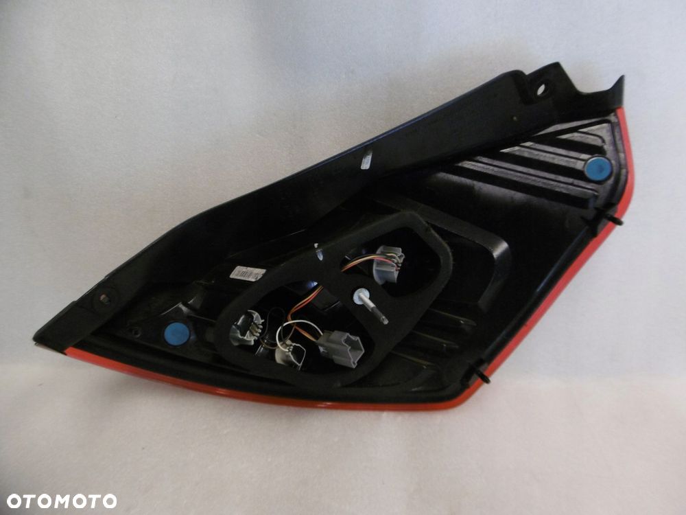 FORD FIESTA MK7- lampa tylna lewa - 4