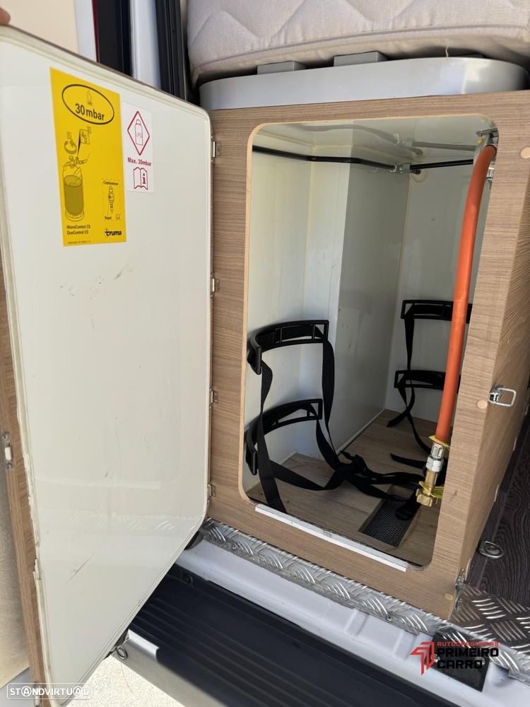 Adria Twin 600 SP cama transversal - 41
