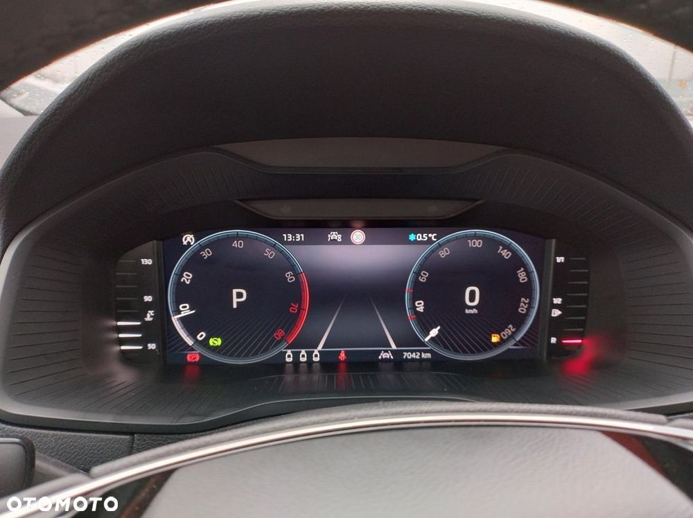 Skoda Karoq 1.5 TSI ACT Selection DSG - 27