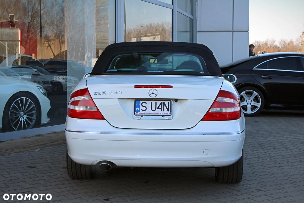 Mercedes-Benz CLK - 6