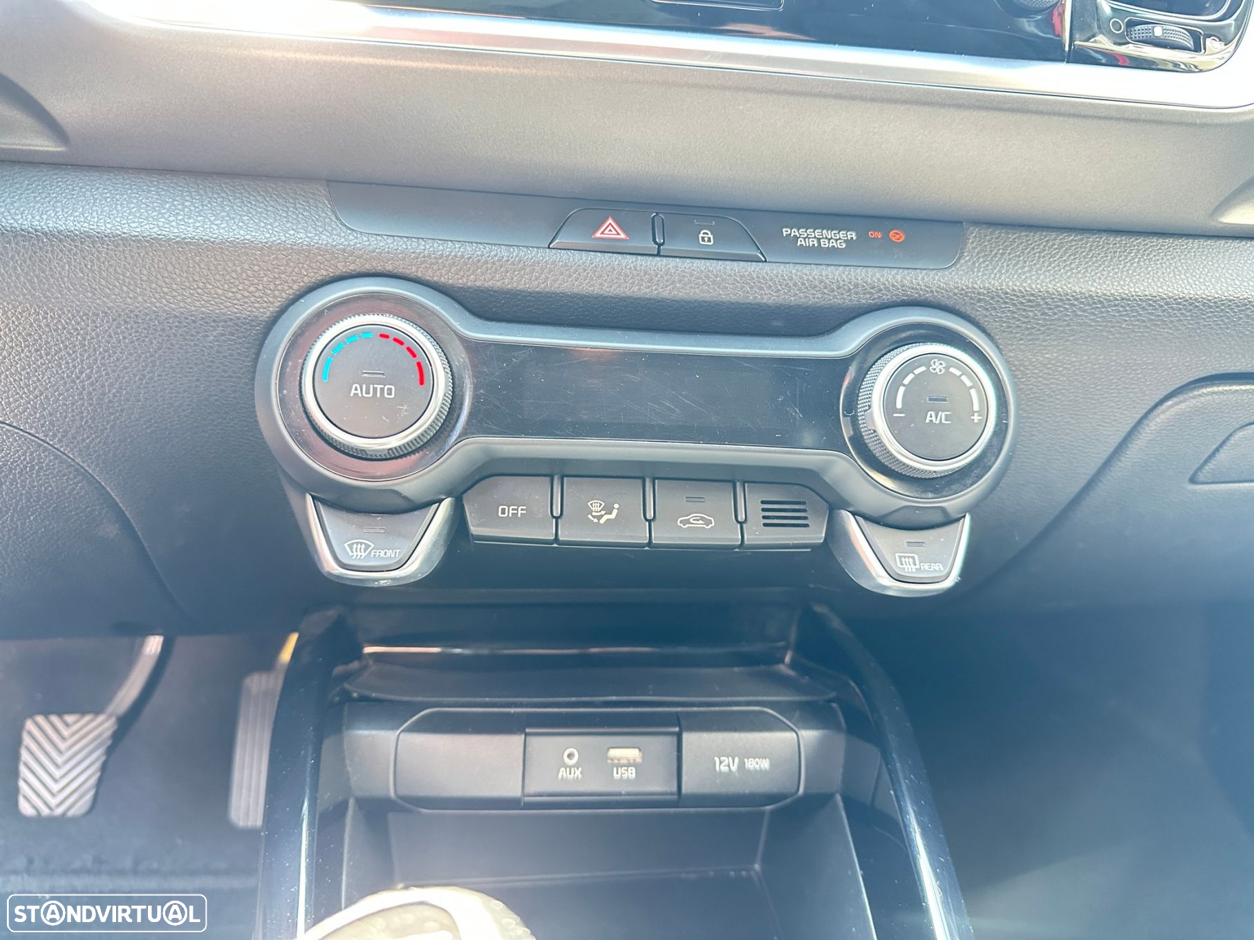 Kia Stonic 1.0 T-GDI Tech - 10