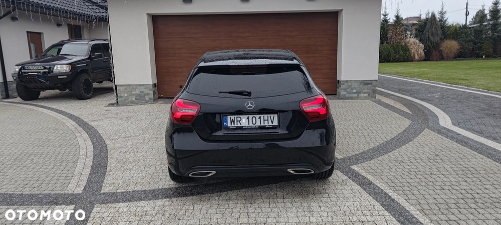 Mercedes-Benz Klasa A 180 7G-DCT - 11