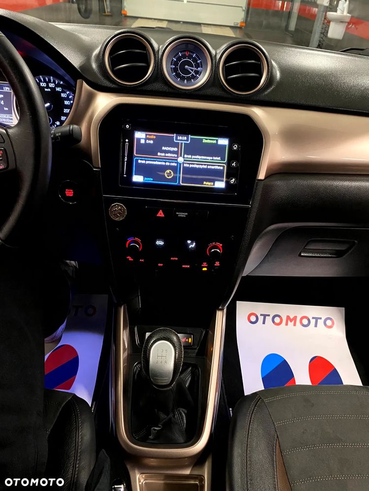 Suzuki Vitara 1.6 Premium 2WD - 19