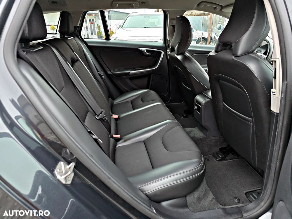 Volvo V60 D3 Geartronic Momentum - 7