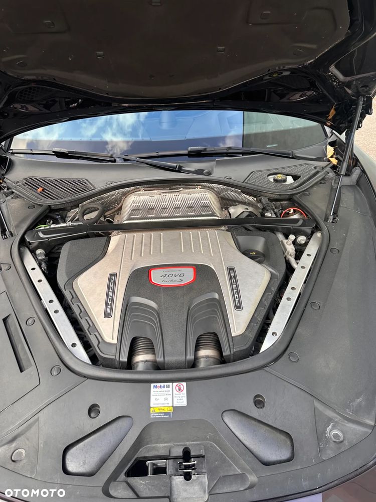 Porsche Panamera Turbo S Sport Turismo - 32