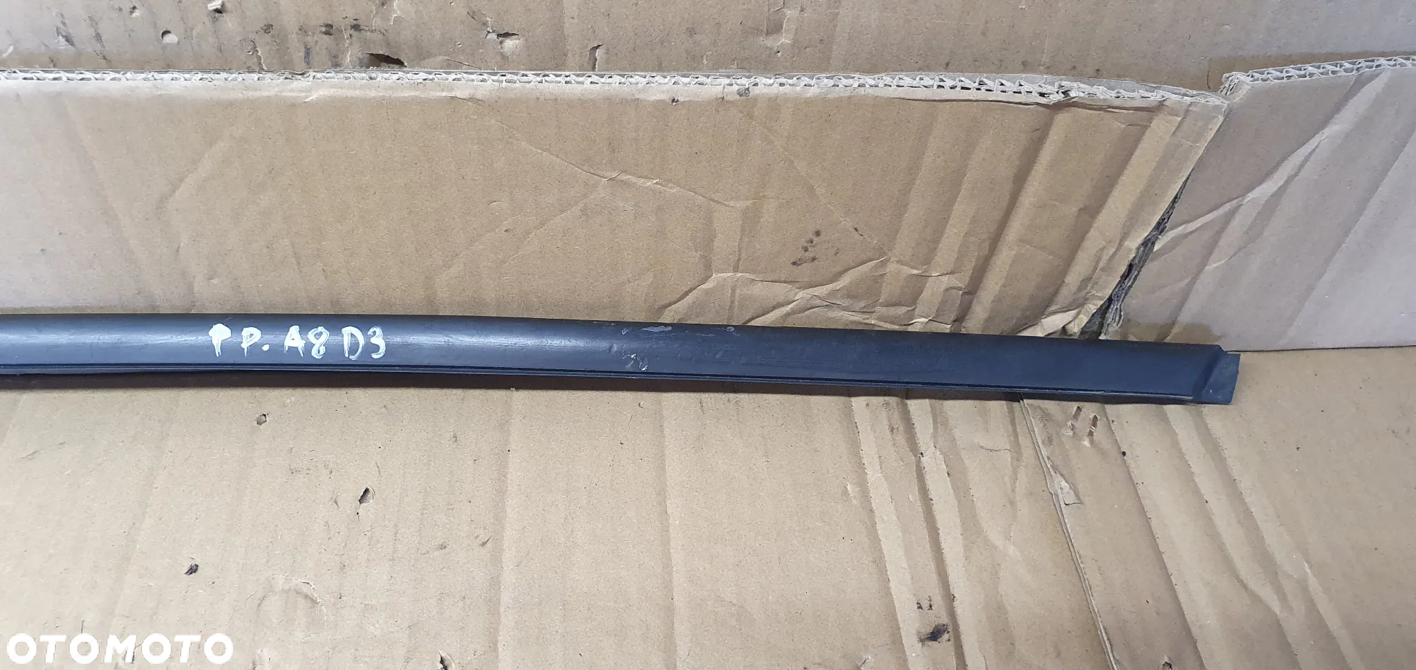 Listwa szyby czołowej prawy przód Audi A8 D3 4E0854328D - 3