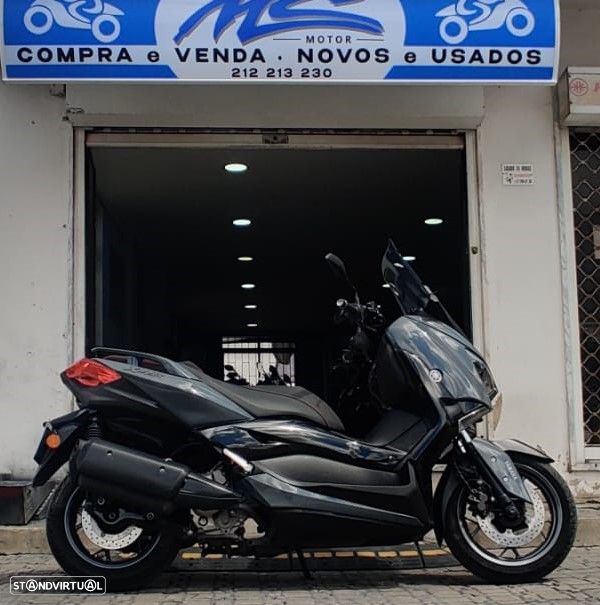 Yamaha X-Max 300 Tech Max - 1