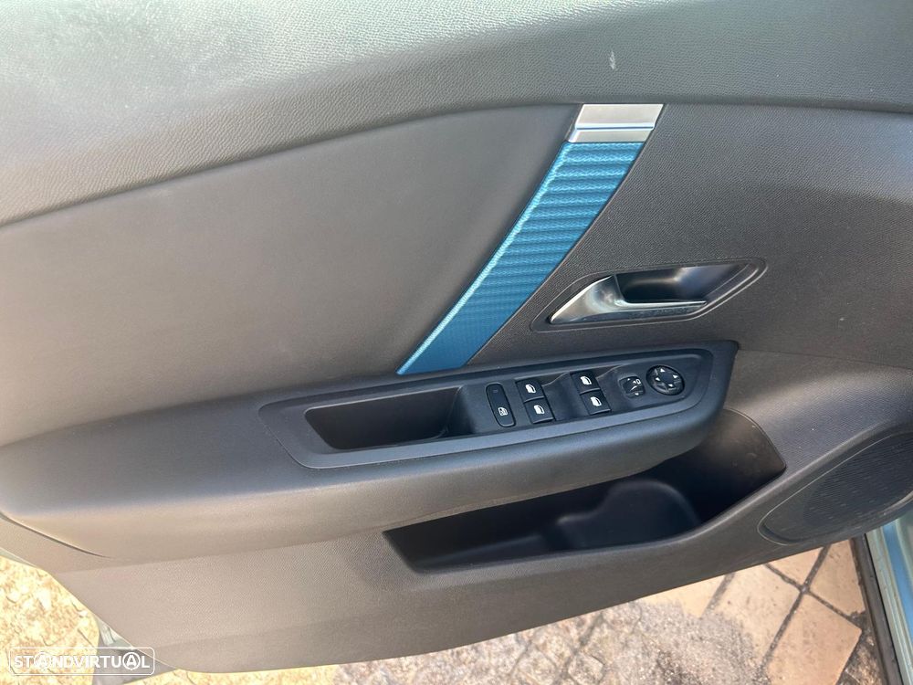 Citroën e-C4 50 kWh Shine - 13