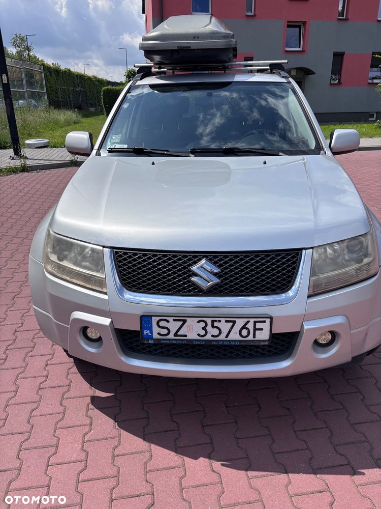 Suzuki Grand Vitara 2.0 Club - 1