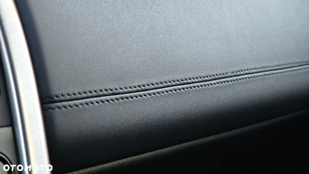 Land Rover Discovery Sport - 21