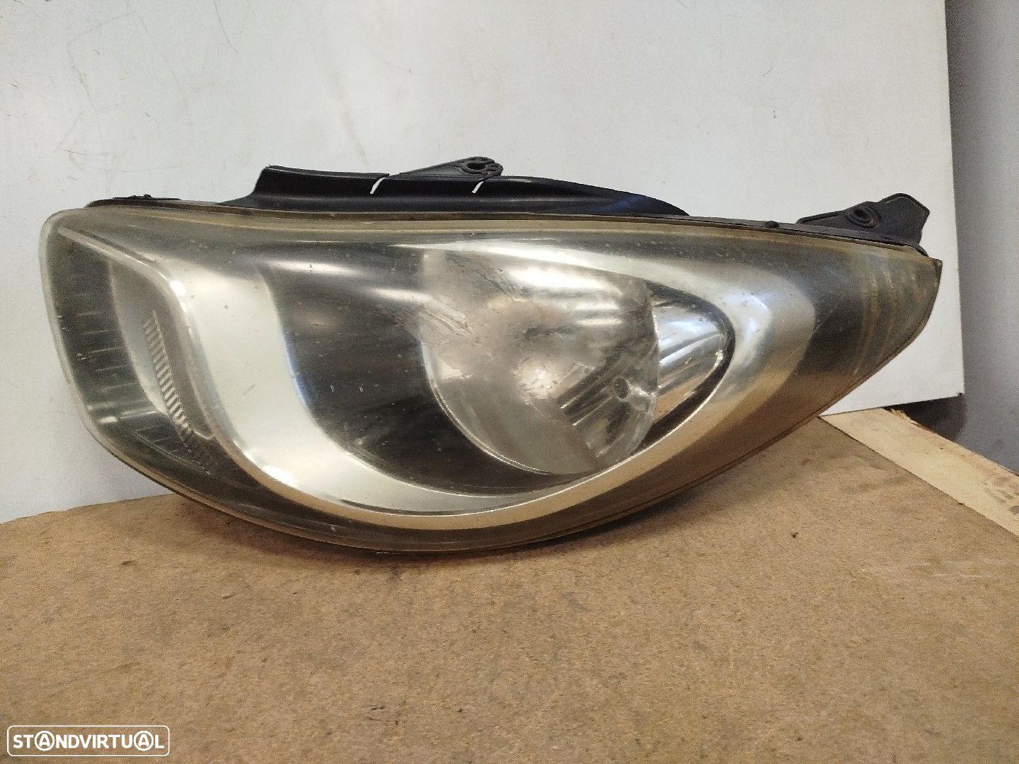 Farol/ Otica Dianteiro Esq Hyundai I10 (Pa) - 1