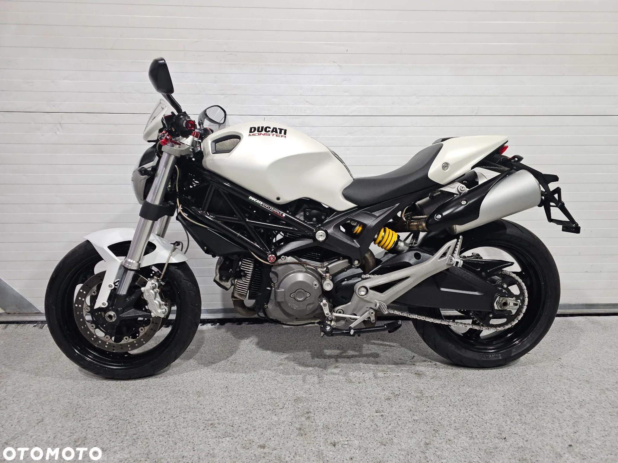 Ducati Monster - 1