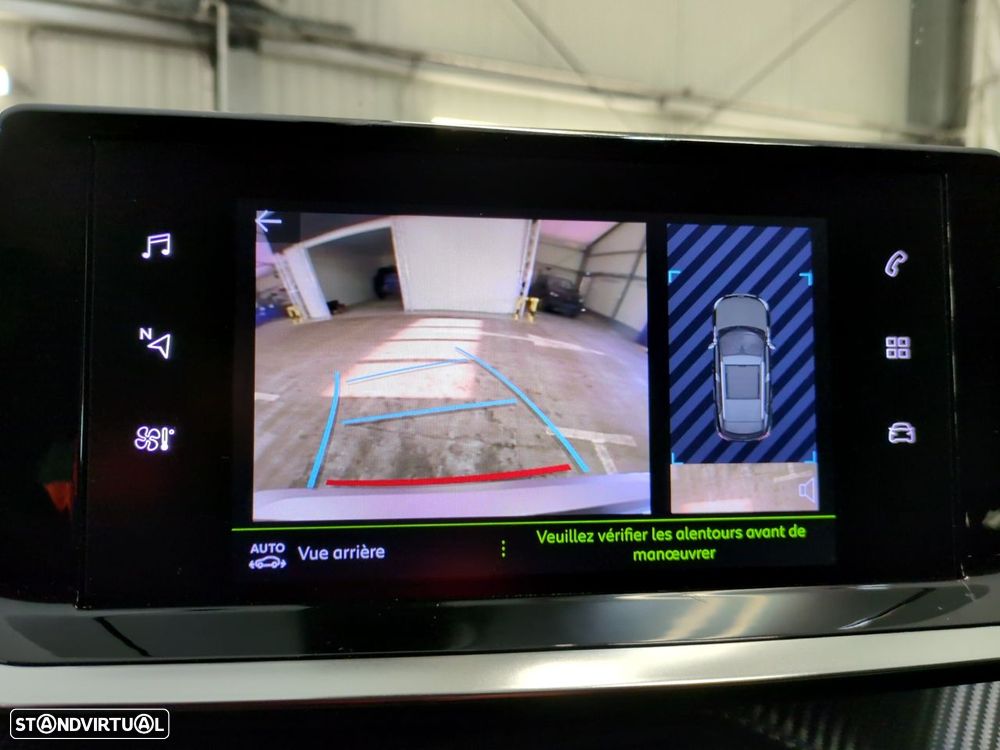 Peugeot 2008 PureTech 130 Allure - 12