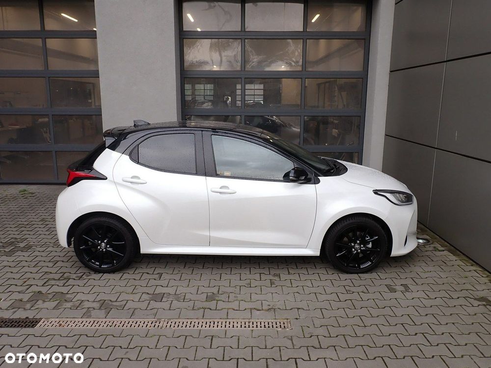 Toyota Yaris - 4