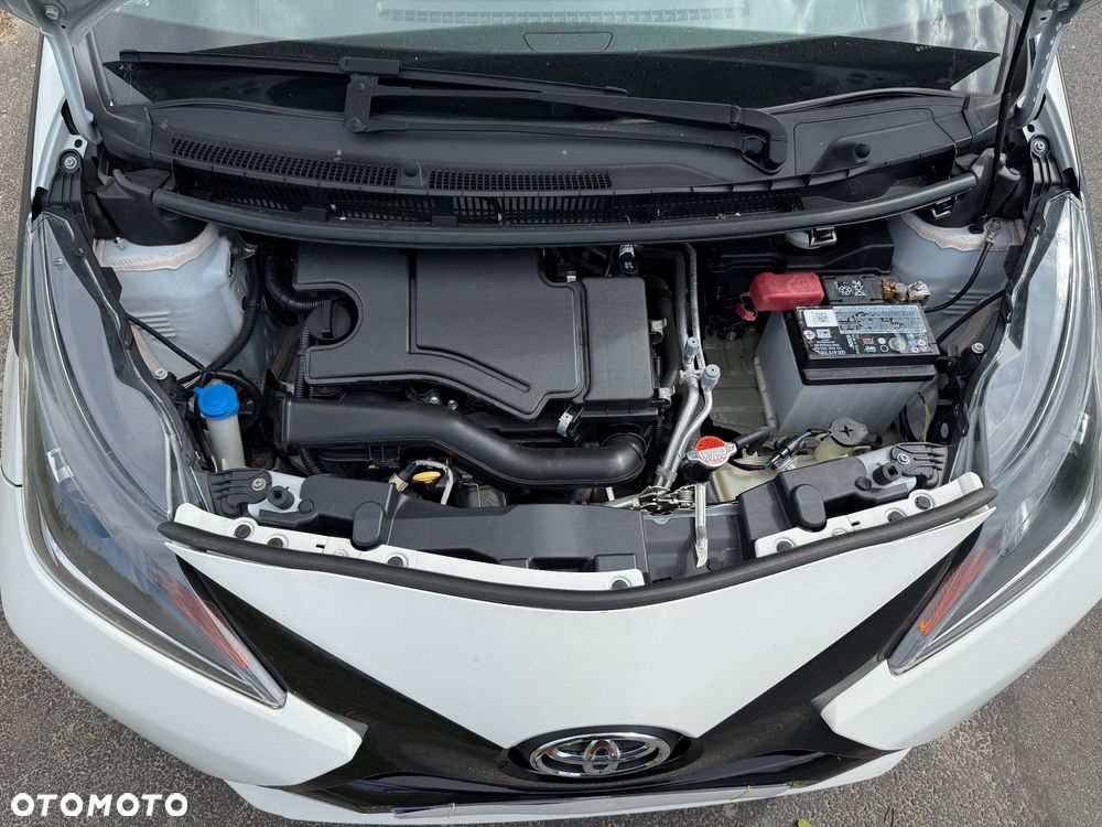 Toyota Aygo 1.0 VVT-i JBL Edition - 25