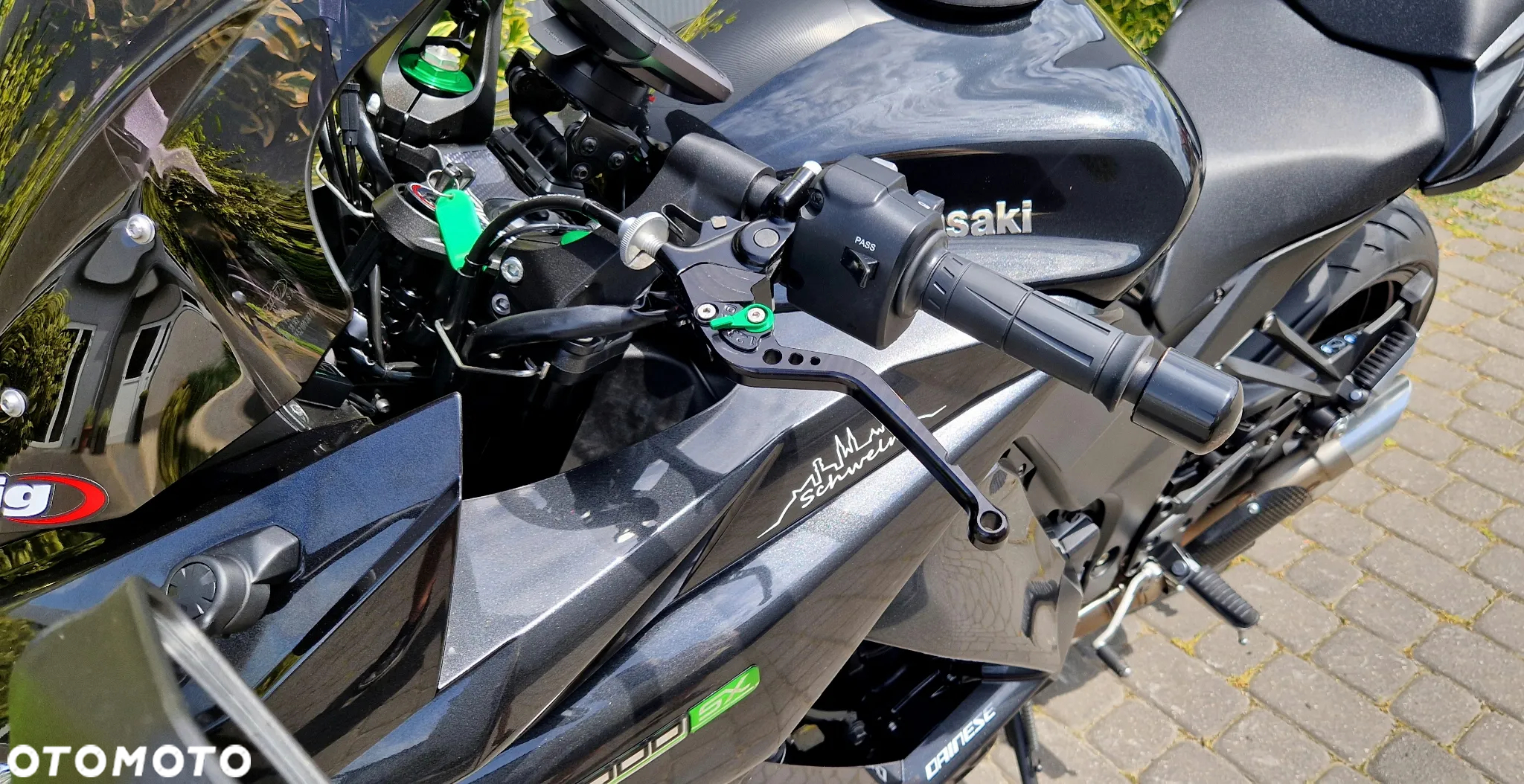 Kawasaki Ninja 1000 SX - 34