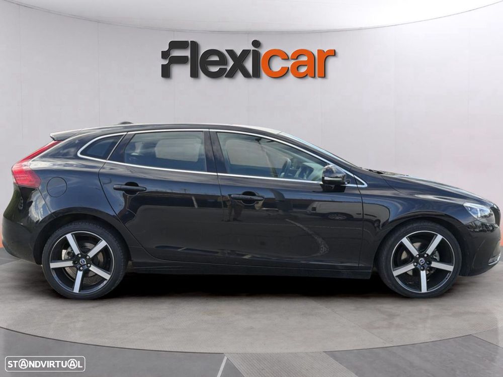 Volvo V40 1.6 D2 R-Design - 3