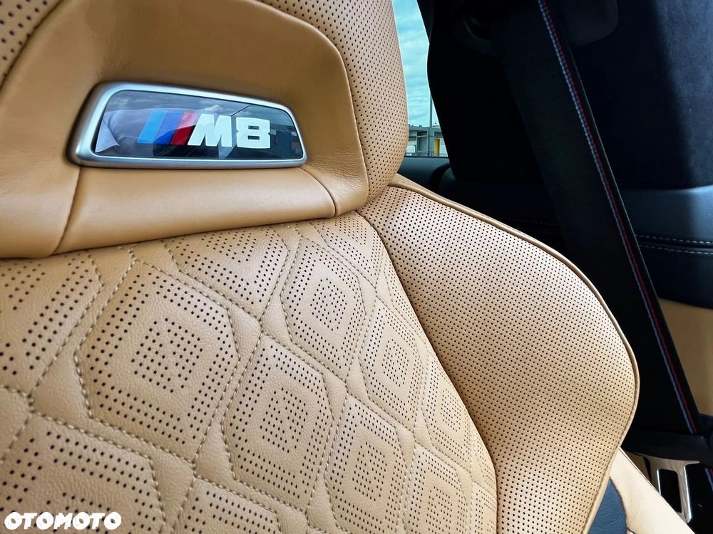 BMW M8 Competition - 30