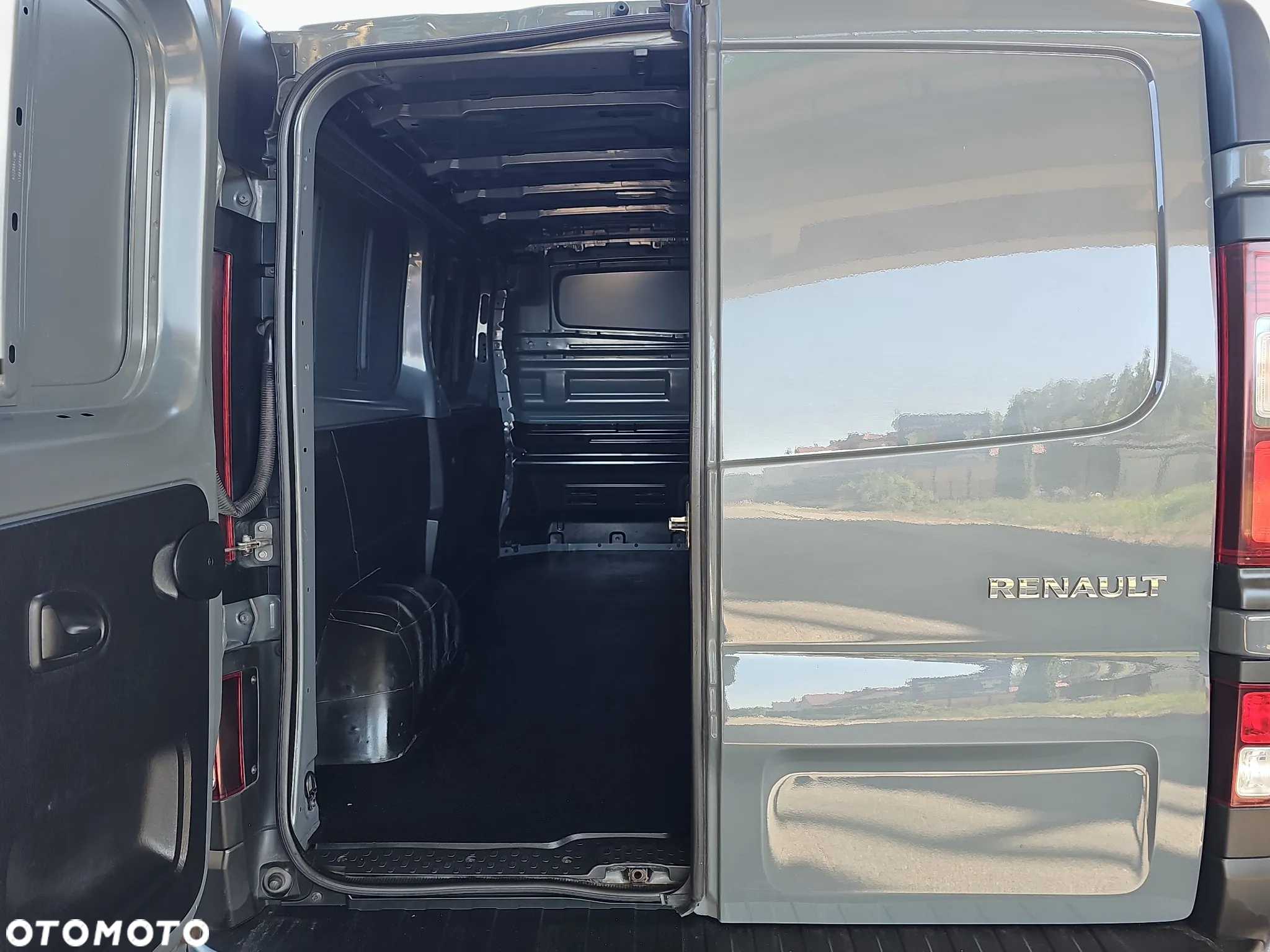 Renault Trafic - 24