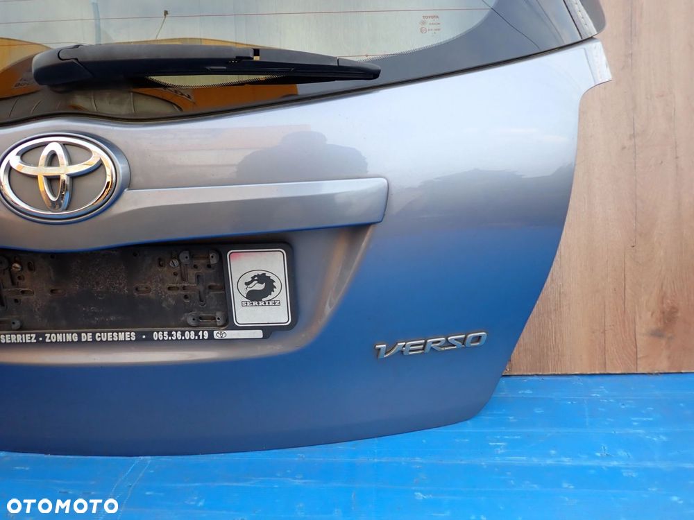 TOYOTA VERSO 09-13 KLAPA BAGAŻNIKA SZYBA TYLNA 8T4 - 9