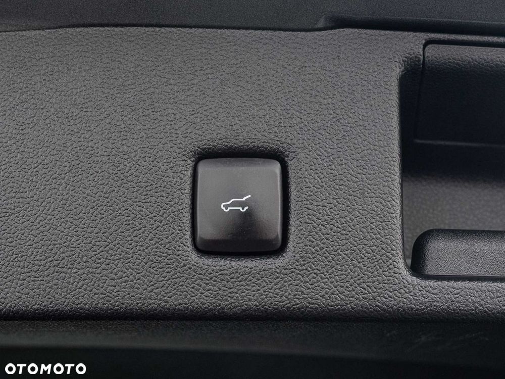 Ford Kuga - 34