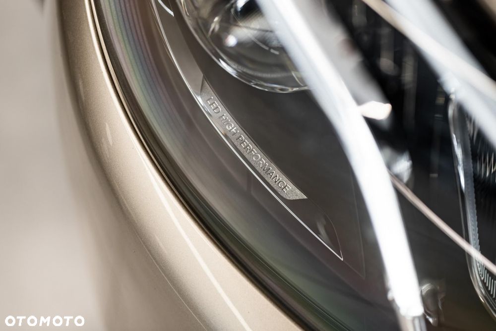 Mercedes-Benz Klasa E 200 4-Matic 9G-TRONIC - 40