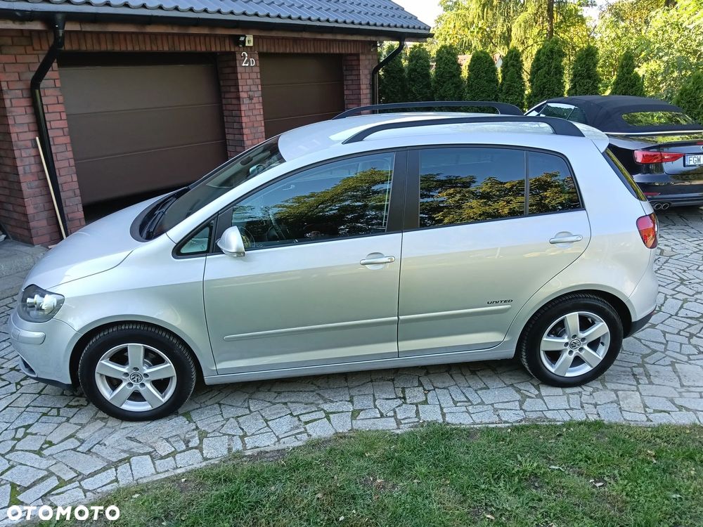 Volkswagen Golf Plus - 13
