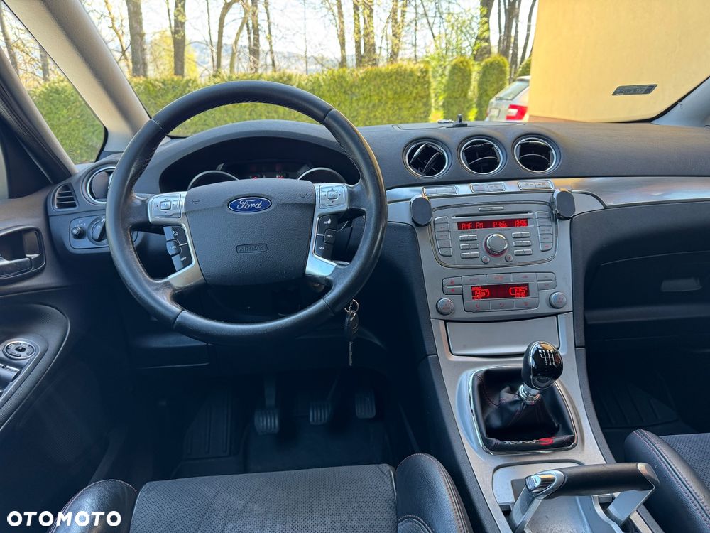 Ford S-Max 2.0 TDCi DPF Titanium - 14