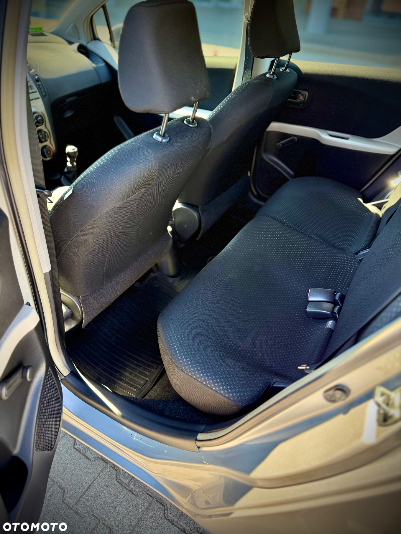 Toyota Yaris 1.33 Premium - 17