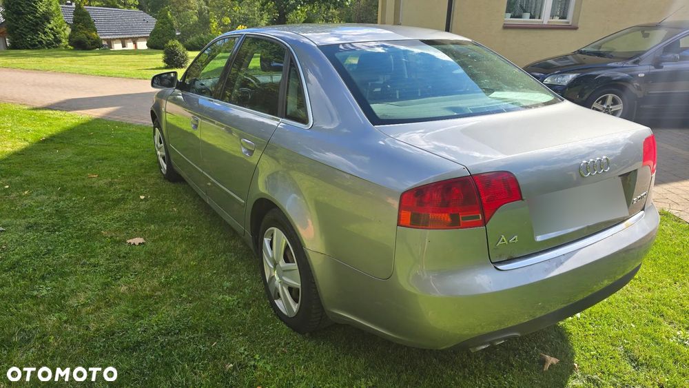 Audi A4 Limousine - 2