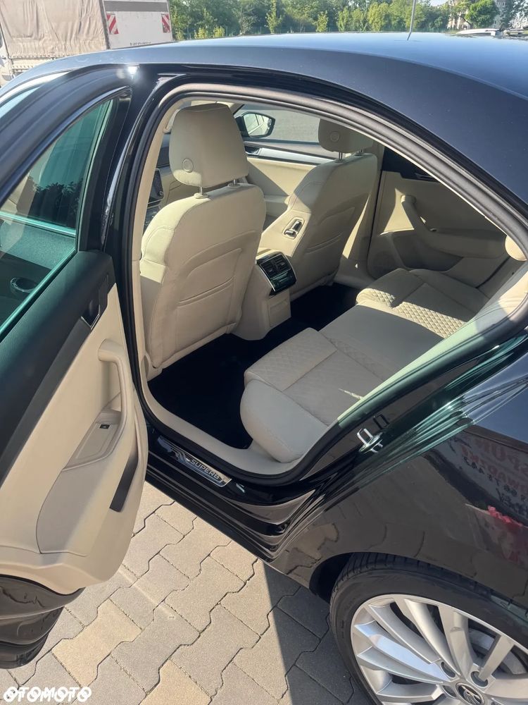 Skoda Superb 2.0 TDI 4x4 Style DSG - 5