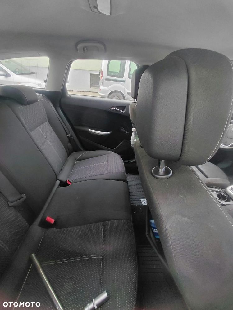 Opel Astra - 6