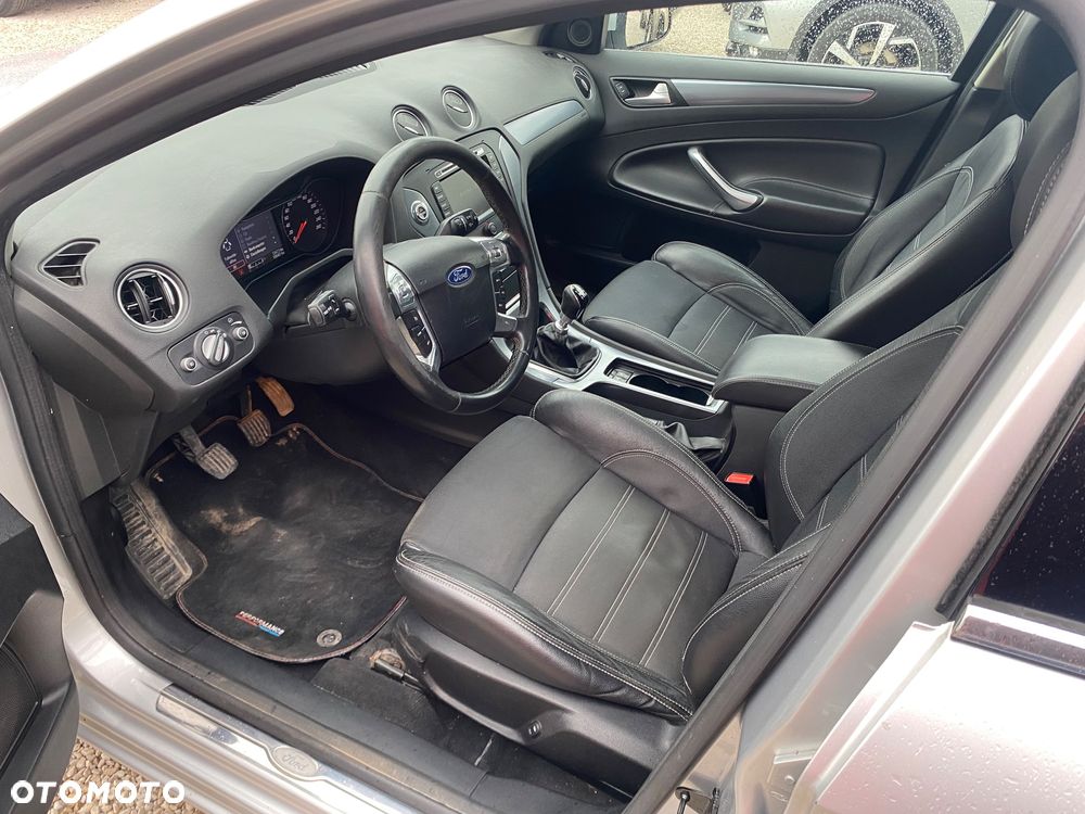 Ford Mondeo 2.2 TDCi Black Magic - 6